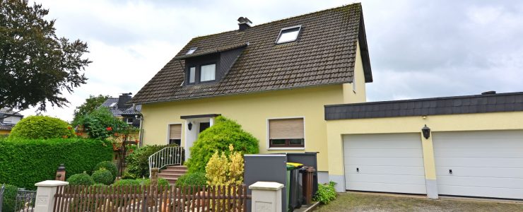 Ein top gepflegtes Zweifamilienhaus mit vielen Möglichkeiten  auch für Kapitalanleger interessant